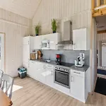 Nice Home In Ostseeresort Olpenitz With Sauna Casa de Férias *